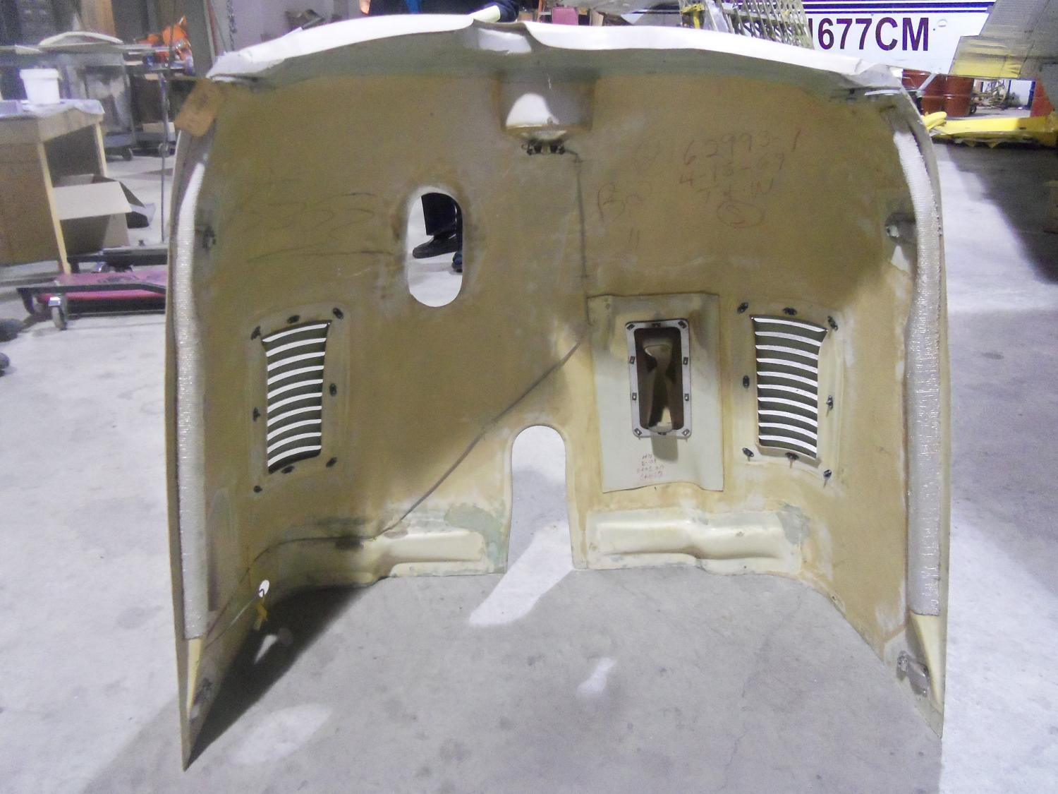 PIPER ARROW PA28R-200 PN62988-00 BOTTOM COWL 